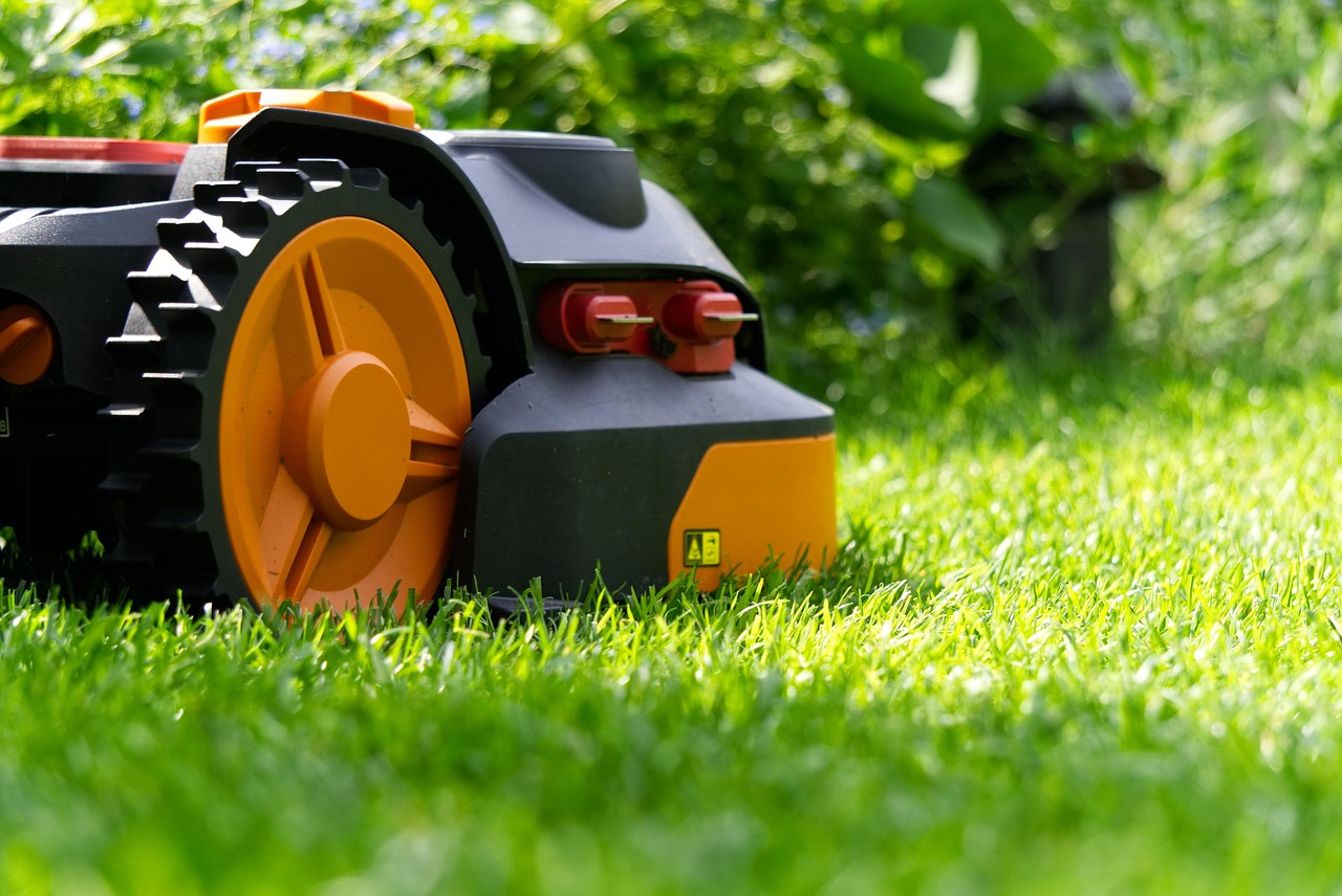 Smart hub beheert tuinwatering via app. Smart hub beheert tuinwatering via app.